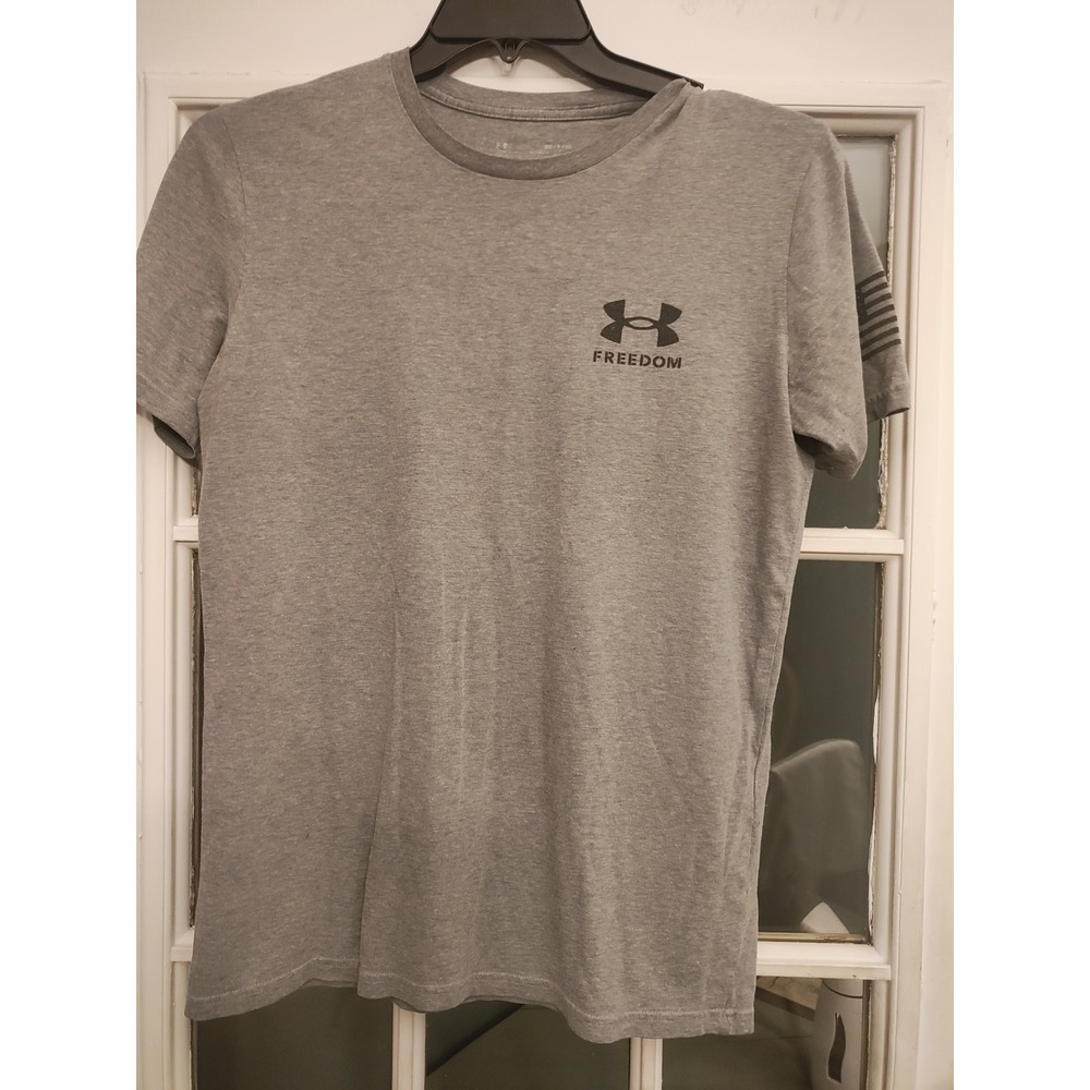 Under Armour UA Freedom T Shirt Mens Small Gray USA Flag Sleeve Graphic Tee